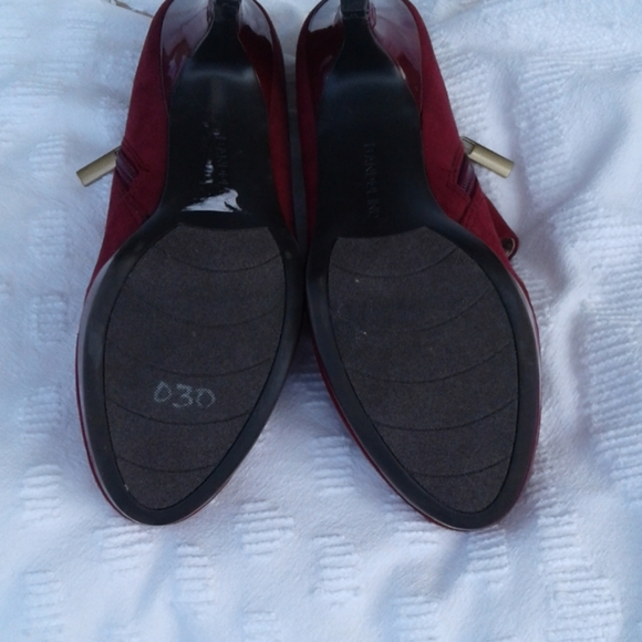 Bandolino Mary Jane Suede Heels - Picture 4 of 6